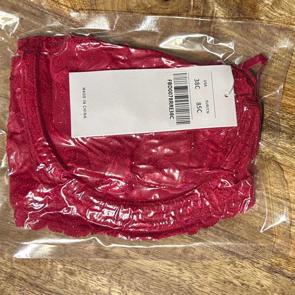 Hsia Elegant Lace Women's Bra - Red 38C - Picture 2 of 2
